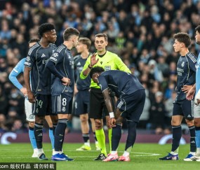 3平10负，自2021年欧冠决赛后切尔西对阵曼城连续13场不胜