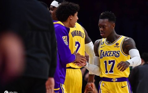 施罗德：在湖人时有个队友不适合打季后赛 我不想说是谁