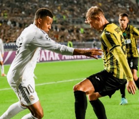 成都蓉城签下欧冠级后卫：欧冠16场，场均3.5次解围